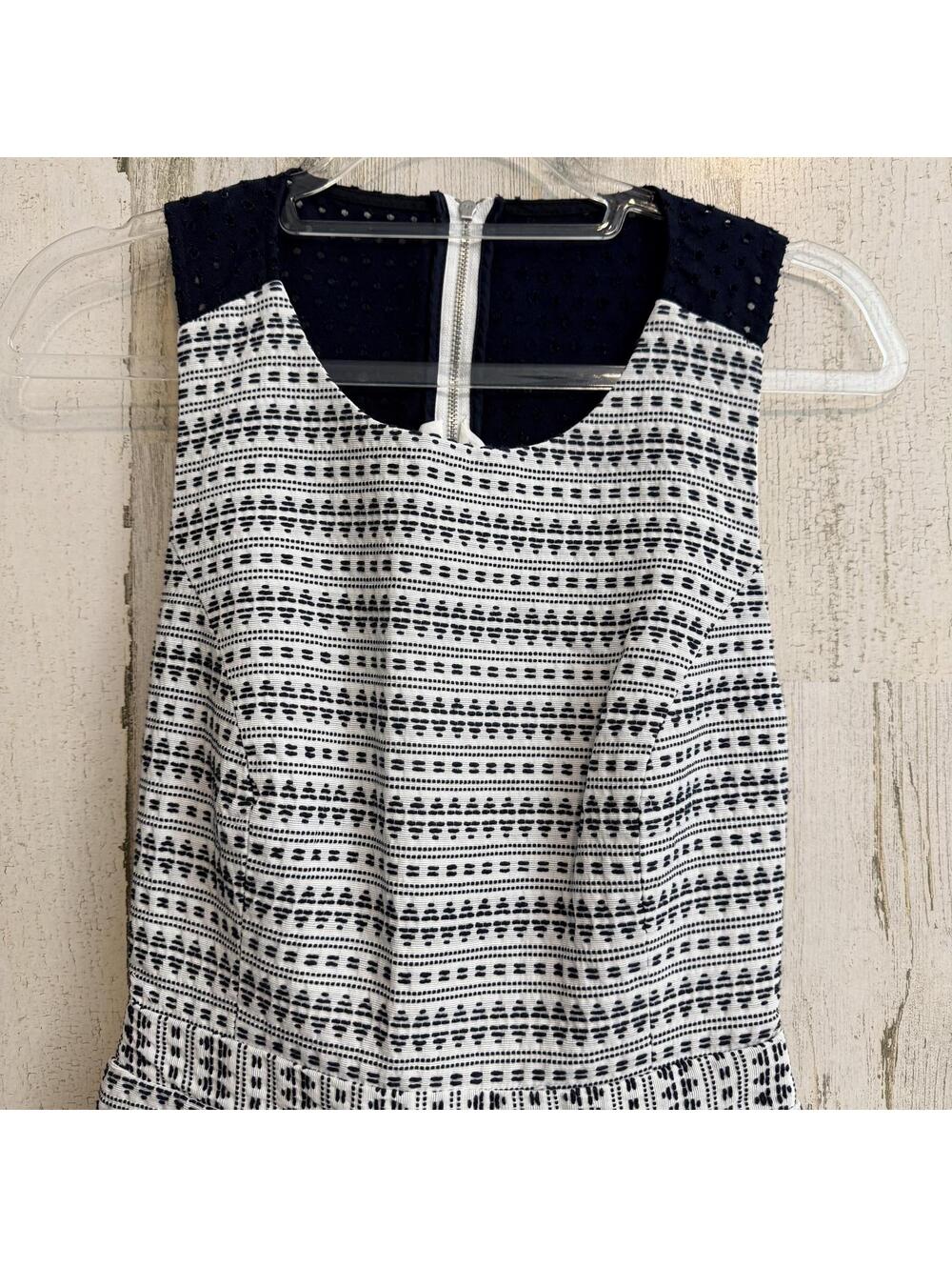 Trina Turk Women Size 10 Navy White Fit Flare Sleeveless Dress - Picture 5 of 15